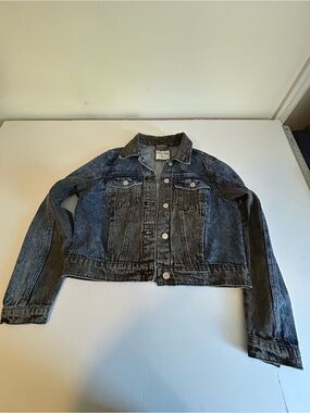 Classic Washed 2-tone Denim Jacket - Blue and grey